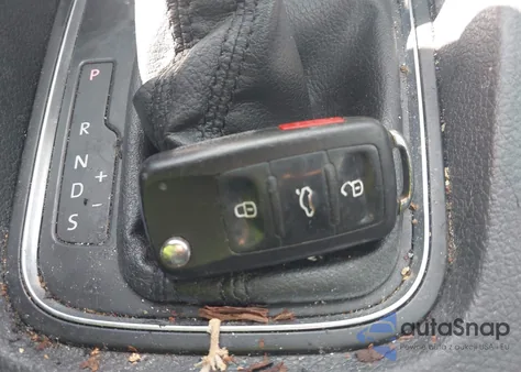 2015 Volkswagen Jetta 2.0L S из США, поврежденный, VIN 3VW2K7AJ2FM243198